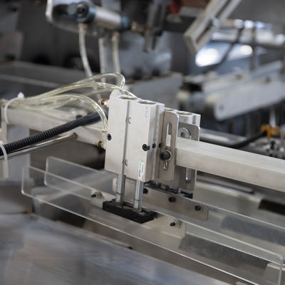 Μηχανή για τη συσκευασία ταινιών και χαρτών από αλουμίνιο για συσκευασίες περιβλήματος 3200*1350*1600mm