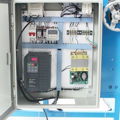 350 KG χειροκίνητο ταινία τέντωσης ρολ Rewinder μονό σπινδάλιο αλουμινίου φύλλο κοπή και επανασύνδεση μηχανή