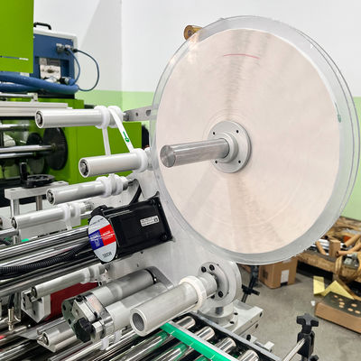 1700 KG αυτόματη μηχανή επανόρθωσης χαρτιού ψήσιμου σε σιλικόνη με επανόρθωση χαρτιού αλουμινίου
