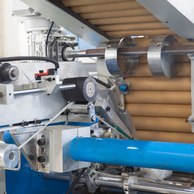 0.009-0.025mm Μοντέλο πάχους Ηλεκτρικά κινούμενη μηχανή επανασύλιξης χαρτοφυλακίου αλουμινίου