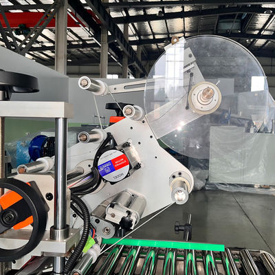 Πλήρως αυτόματη μηχανή επανασύλιξης ταινιών αλουμινίου με 4 σπινδέλες για προϊόντα